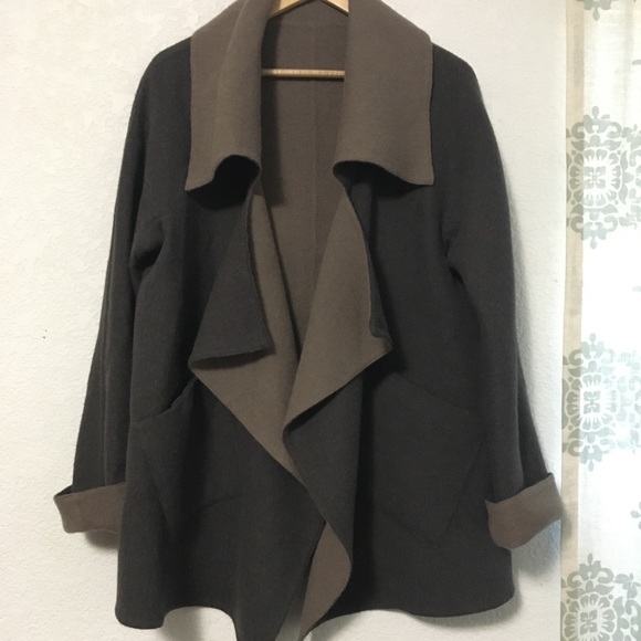 Beyond Threads, Gary, Tan, Taupe, Charcoal gray, Large - Picture 1 of 4